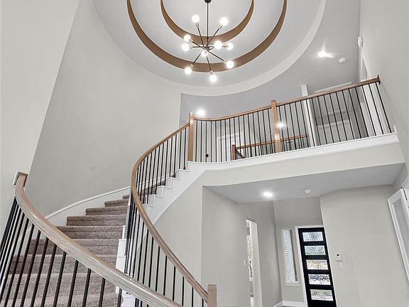 2nd image of 414 Sunlight Rise Rd