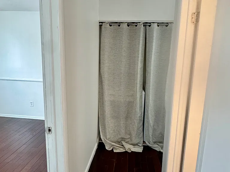 49 Country Dr W — Photo 21