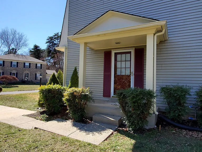 15582 Northgate Dr — Photo 2