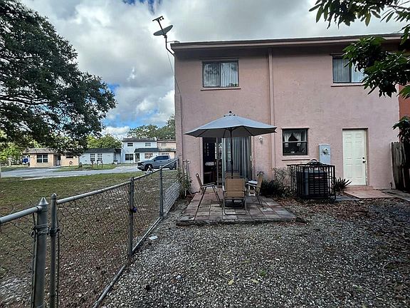 2nd image of 21016 NW 39th Avenue