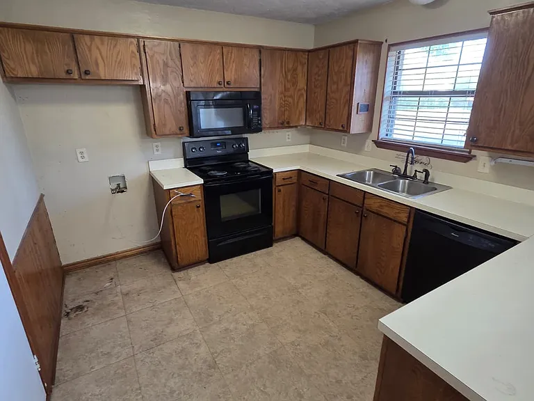1500 N Grant Dr #1500A — Photo 6