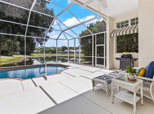 7105 Victoria Cir, University Park, FL 34201
