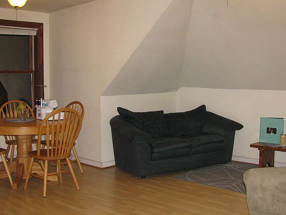 Dining area open to living area 1