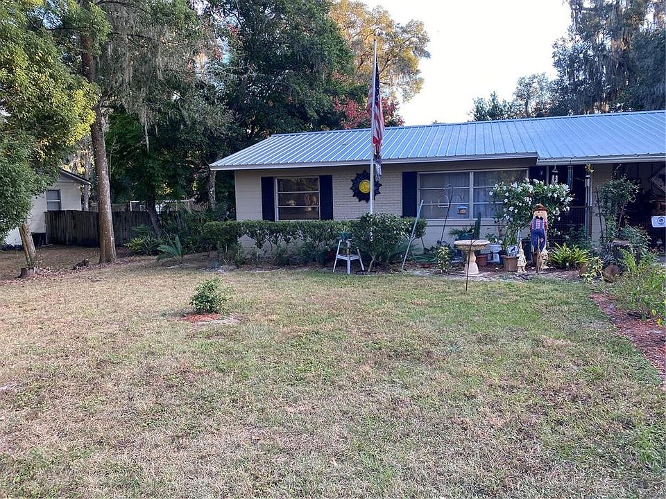 1st image of 624 W FRENCH AVENUE