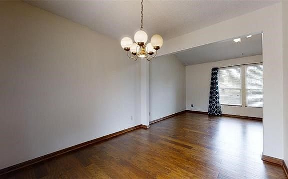 5th image of 912 Fair Oaks Ct