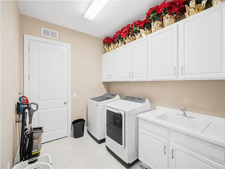 4664 Abaca Cir — Photo 31