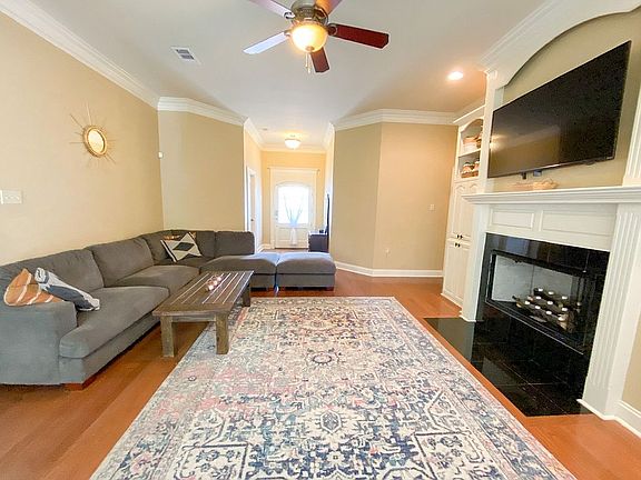 4th image of 6901 Lakecrest Dr