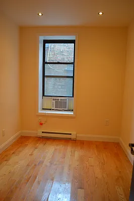 Rented by CoSo Apartments | media 35