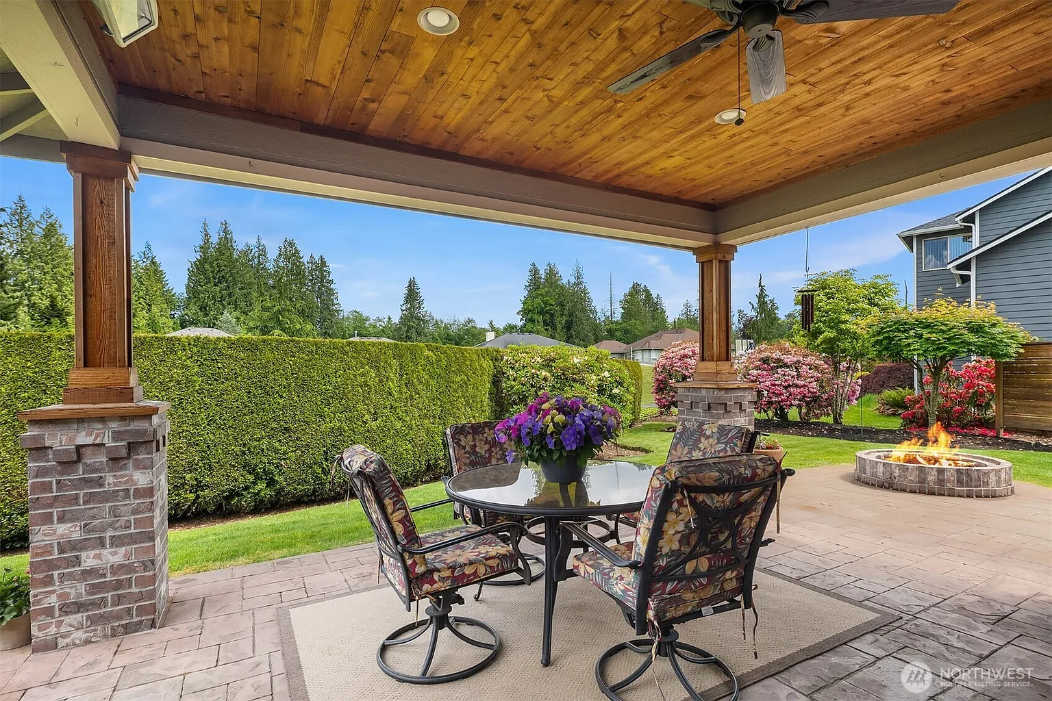 7528 Sterling Place photo 1