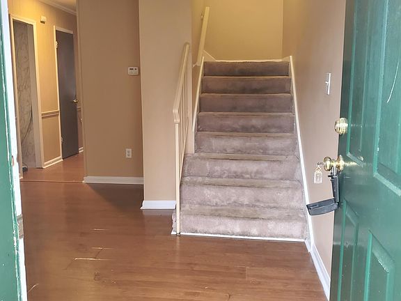 2nd image of 6354 Shannon Pkwy Unit 8D