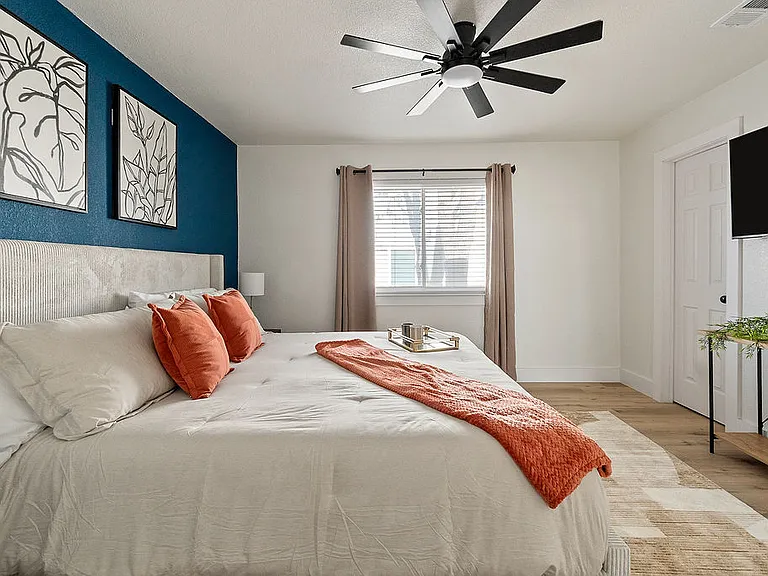 2127 Wheaton Dr — Photo 17