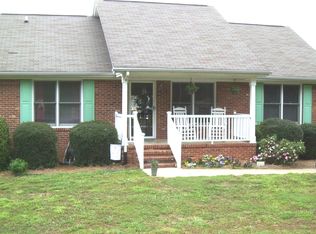 700 Edmund St, Madison, NC 27025