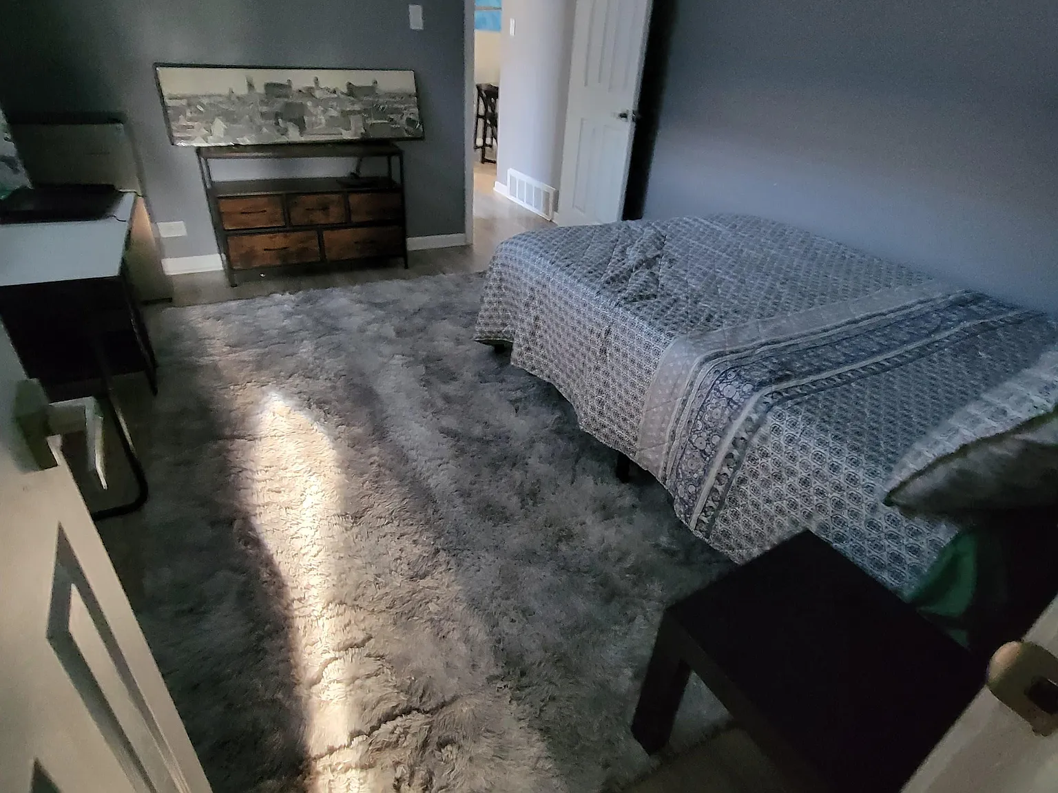 3 bed, 2.0 bath, 2300 sqft, $1,139 — Photo 1
