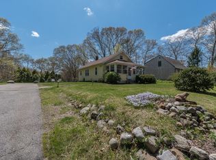 124 Hatchery Rd, North Kingstown, RI 02852