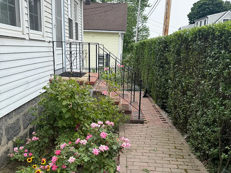 47 Town Hill St #2 — Photo 7
