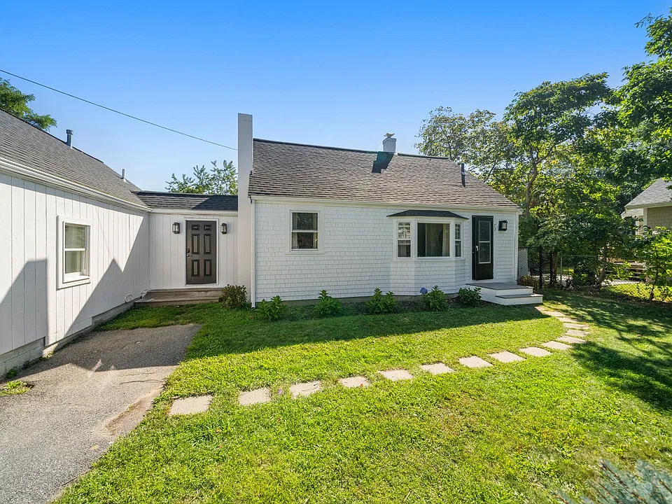 72 Grove St #1
