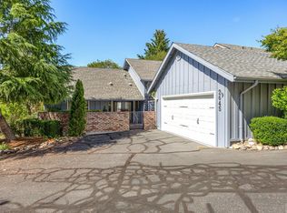 2645 Congress Way, Medford, OR 97504