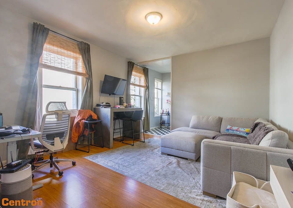 1st image of 2135 Sacramento St #26