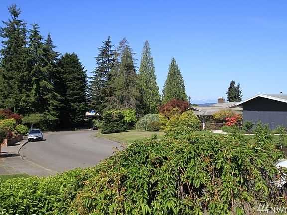 4th image of 815 S 295th Pl