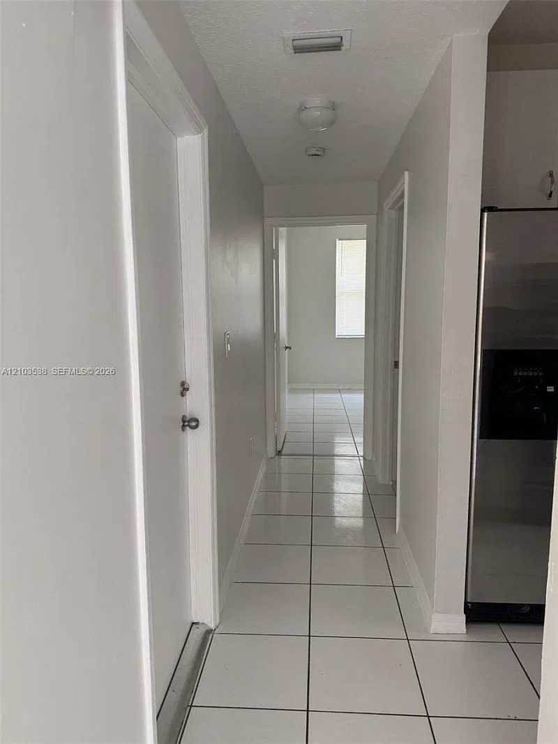 2 bed, 2.0 bath, 1131 sqft, $2,875 — Photo 3