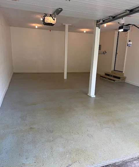2907 Wallace Ave — Photo 20