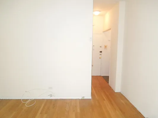 Rented by Ready Group | media 38