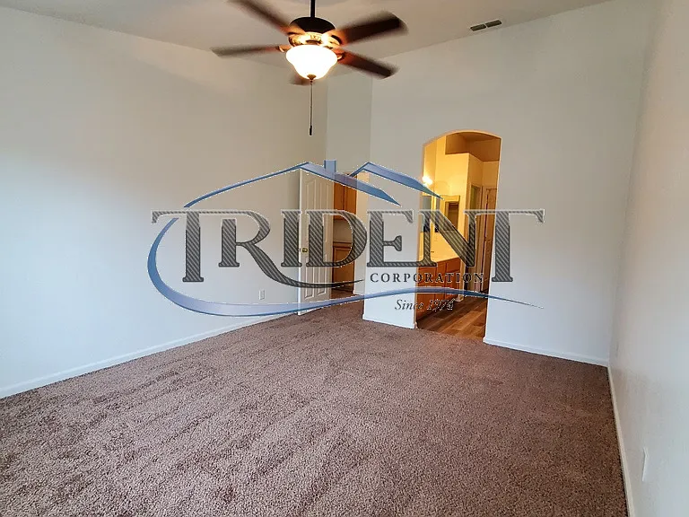 602 Carpenter Way — Photo 11