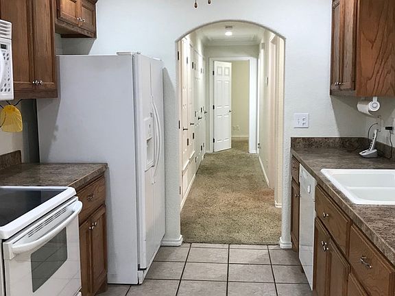 4th image of 408 W Pine Ave APT A