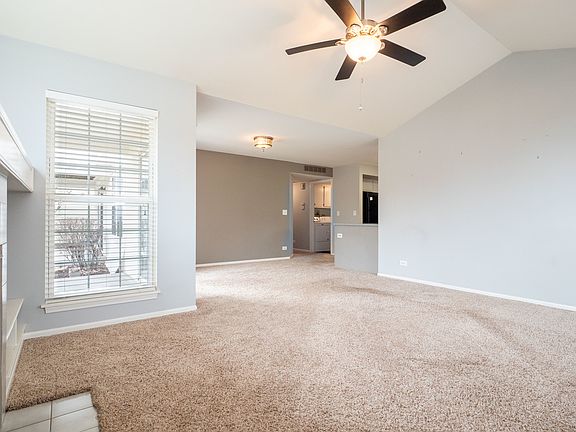 4th image of 1362 Spencer Ln #1362
