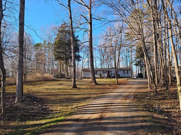 178 Wildwood Acres Cir, Mooresville, NC 28115