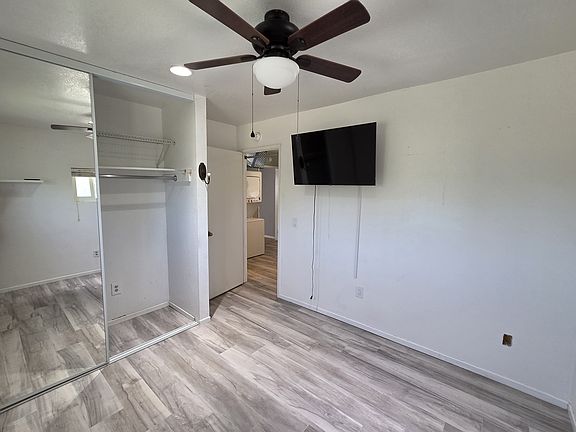 5th image of 409 Pile St