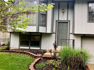 233 Green Jade Estates Dr, Fenton, MO