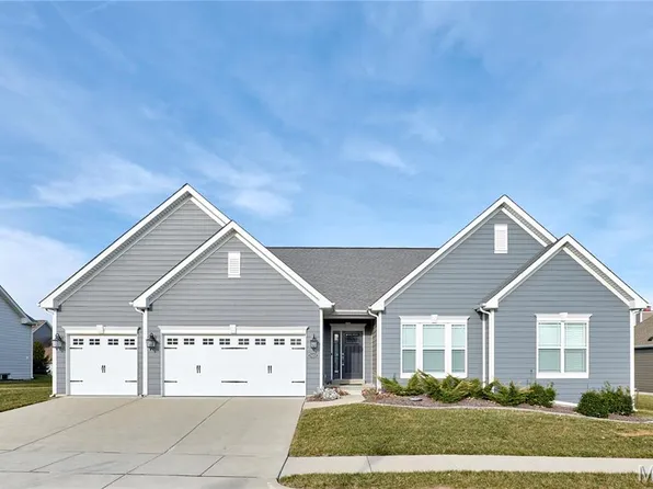 2437 August Grove Ct, Ballwin, MO 63011