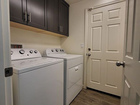 4th image of 5161 Waggle Ct
