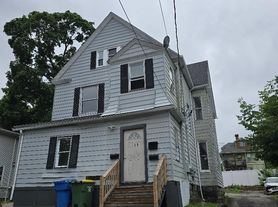 11 Clifton Ave, Waterbury, CT