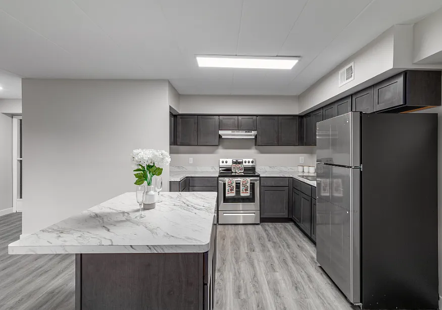 The Colony Apartments — Photo 3