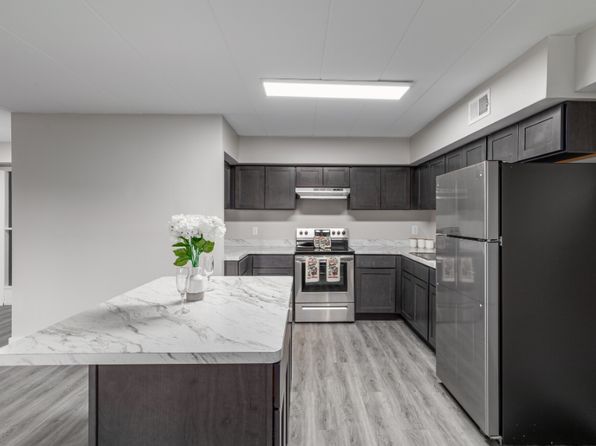 2 Colony Blvd #12