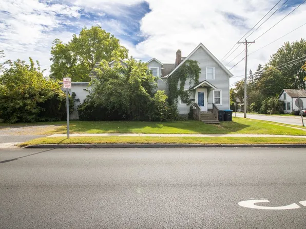 31 Lincoln St, Canton, NY 13617