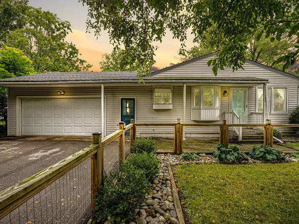 1824 Stark Ave NW, Grand Rapids, MI 49534