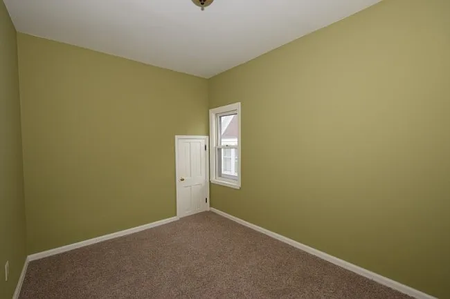 1668 N Van Buren St — Photo 11