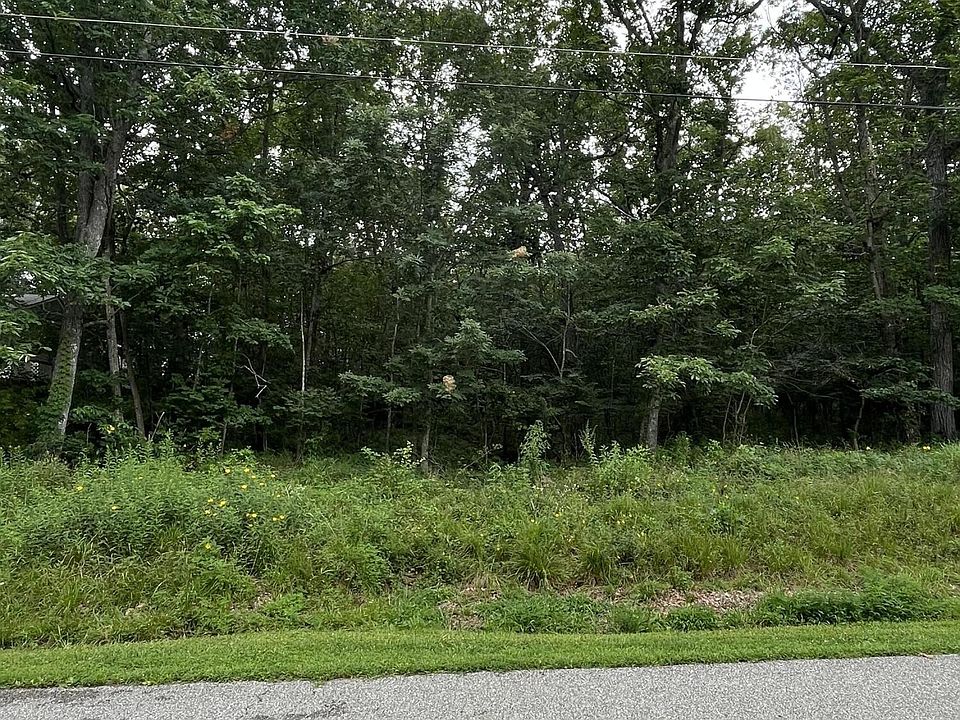 1st image of 155 Canterbury Dr