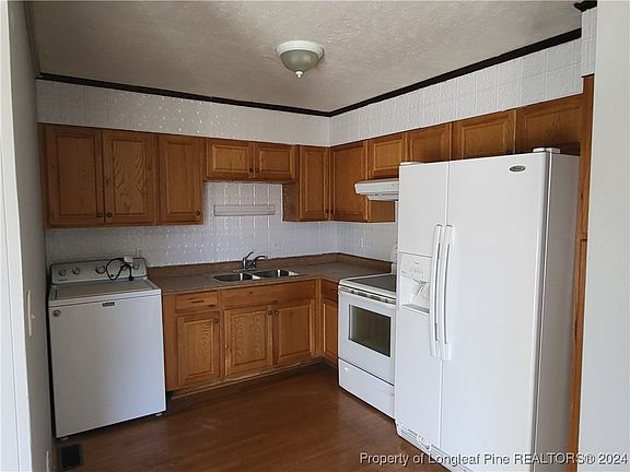 5th image of 3306 Marita Dr