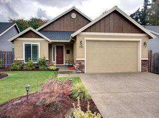 3722 10th St, Hubbard, OR 97032