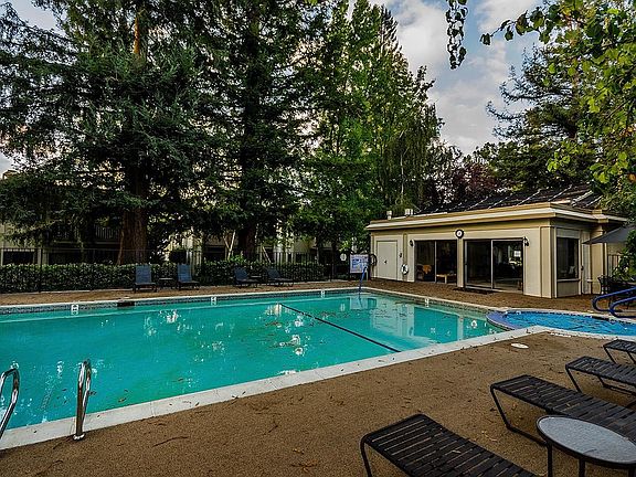 3rd image of 50 Horgan Ave APT 32