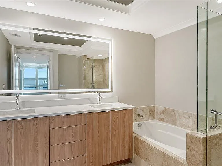 1350 Main St #1407 — Photo 28