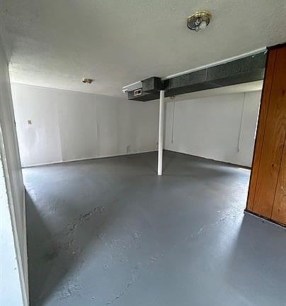 4th image of 417 W 15th St