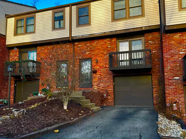 417 Cricketwood Ct, Canonsburg, PA 15317