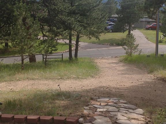 Flagstone patio