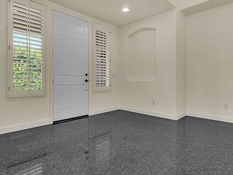 10 Clearwater Cv — Photo 5