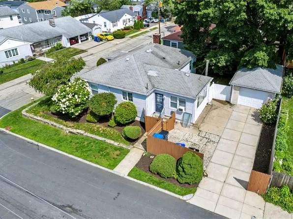 57 Oakwood Ave, Providence, RI 02909